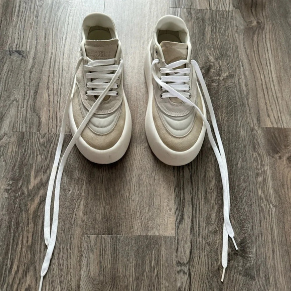 MM6 MAISON MARGIELA
Fabric and suede sneakers in ivory colour size 35 - Picture 7 of 11
